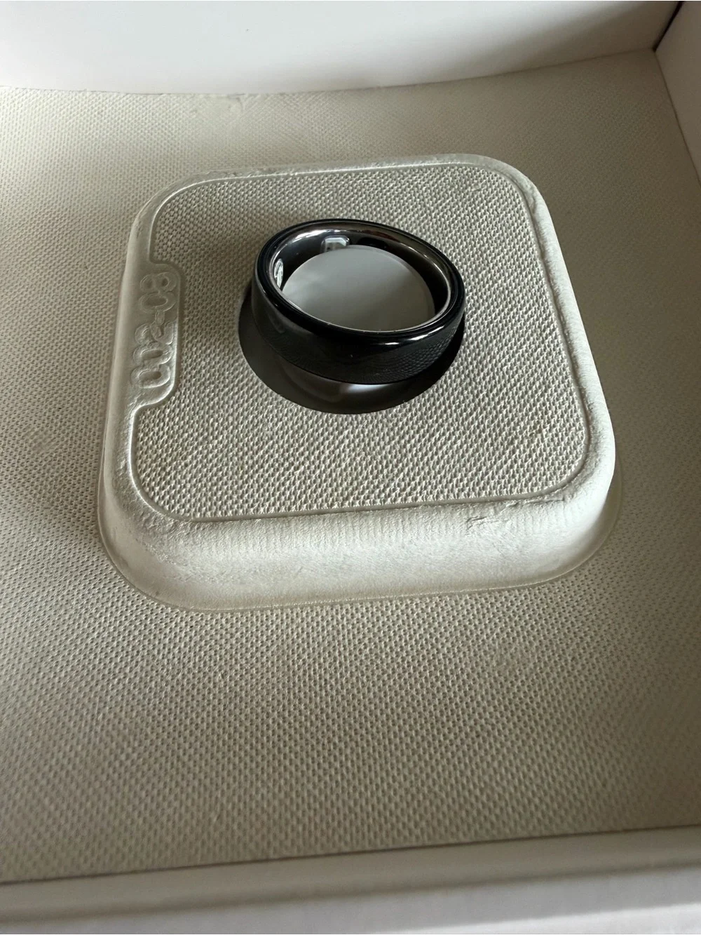 Oura Ring (Gen 5) Smart Ring - White with Silver Inner Band